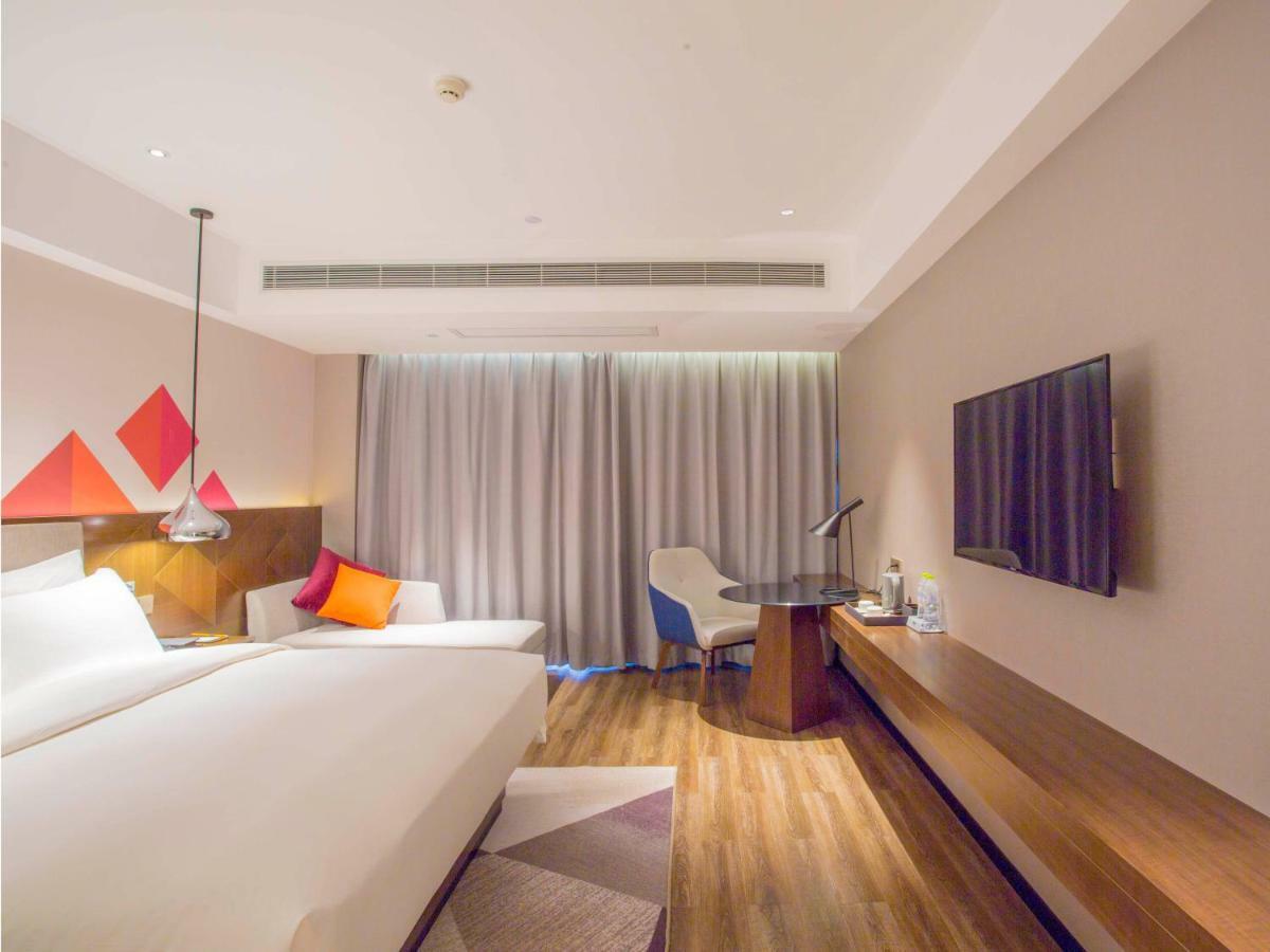 Borrman Hotel Nanning Railway Station Branch Экстерьер фото