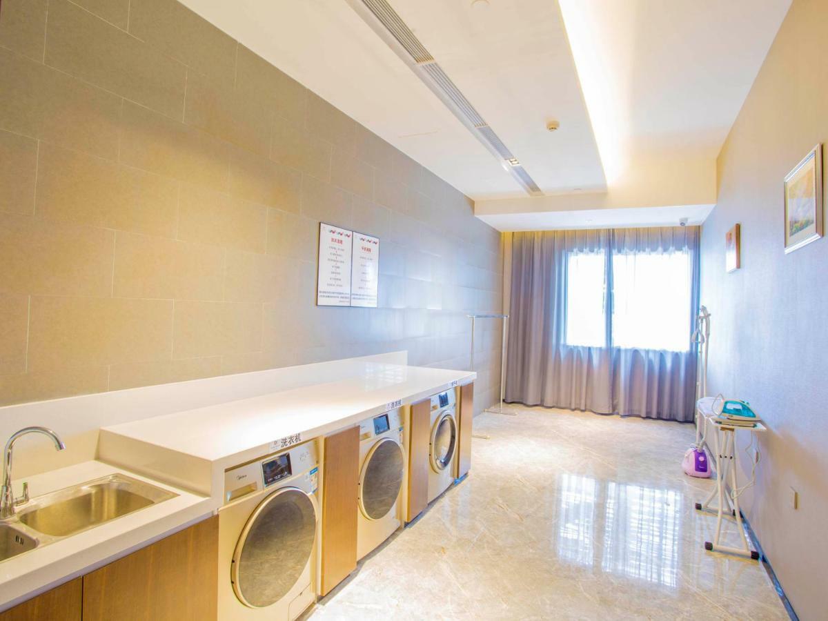 Borrman Hotel Nanning Railway Station Branch Экстерьер фото